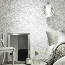 This pearl coloured wallpaper has a beauitul pattern and raised textured to add that finishing touch to your walls.